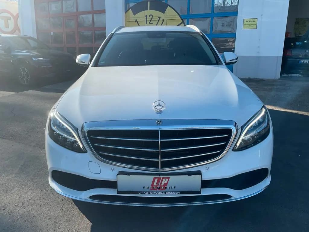 Main__Slider__Photo:Mercedes-Benz C-Class 200 Exclusive Navi Kamera AHK SHZ PDC 09/2018-0