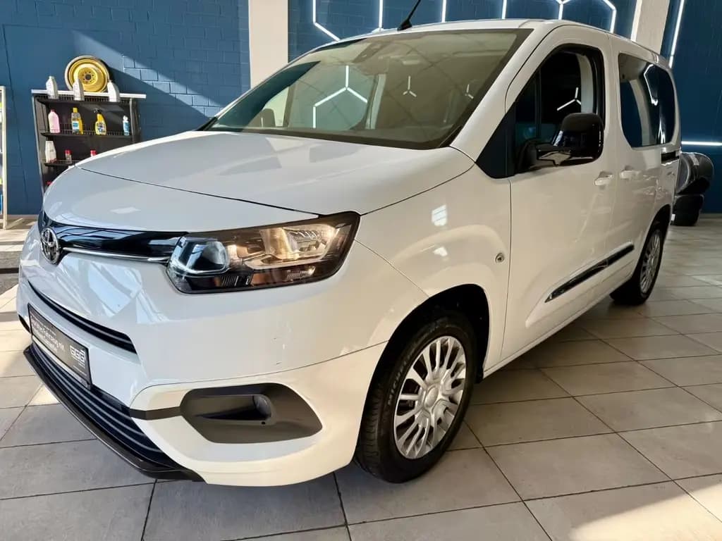 Main__Slider__Photo:Toyota Proace (Verso) Proace City Verso L1 Combi 05/2023-0