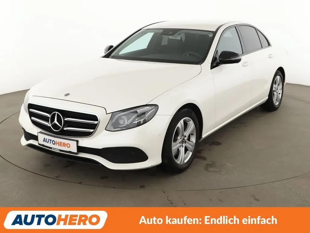 Main__Slider__Photo:Mercedes-Benz E-Class 200 Avantgarde Aut.*LED*NAVI*TEMPO*PDC*KLIMA* 05/2017-0