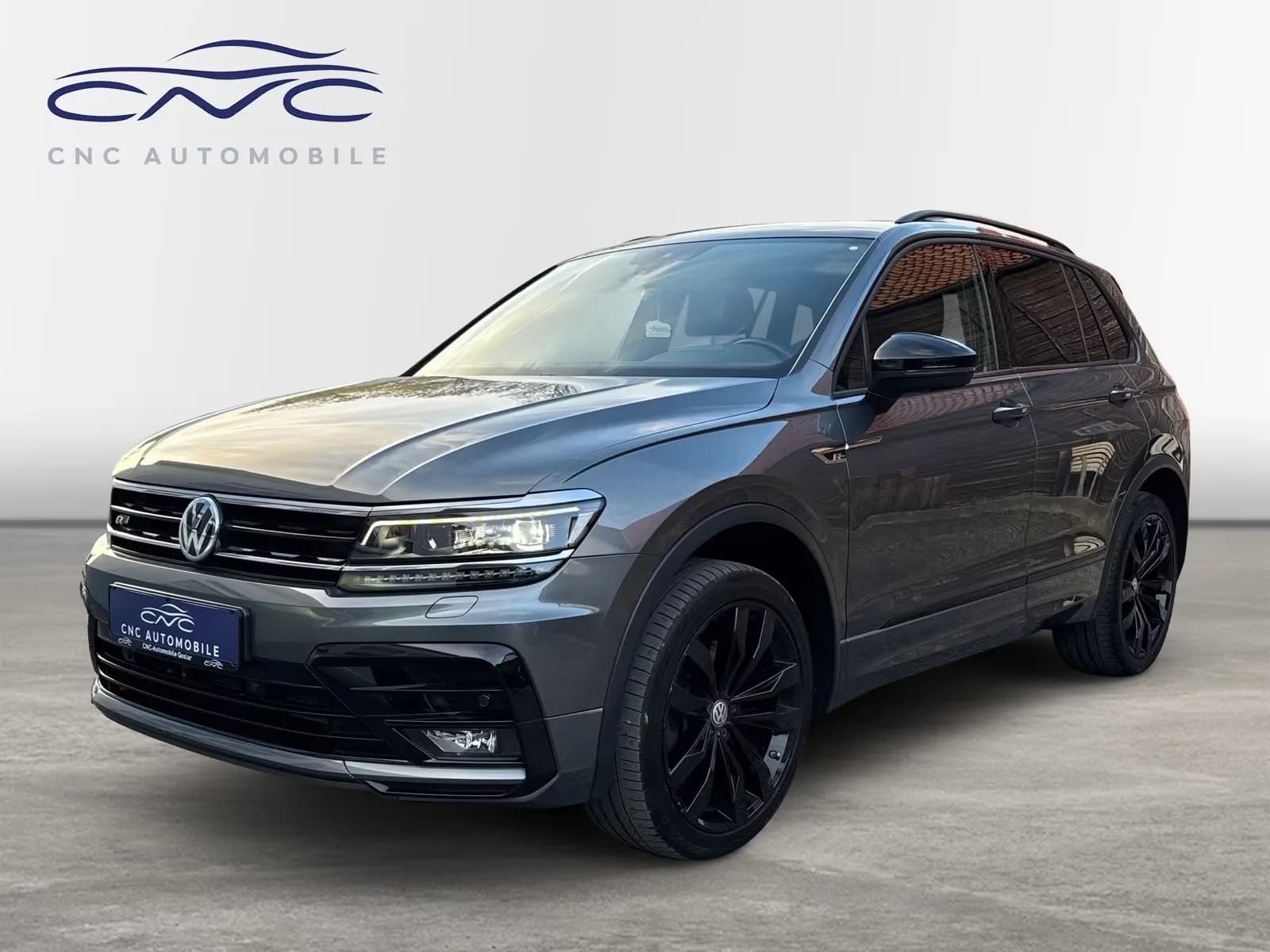 Main__Slider__Photo:Volkswagen Tiguan 10/2019-0