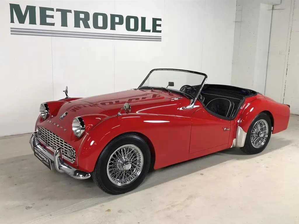Main__Slider__Photo:Triumph Other Triumph TR3A M0961 02/1960-0