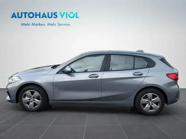 Main__Slider__Photo:BMW 1 Series 118i  Advantage - Automatik, Comfort-Paket, Hifi 05/2022-1