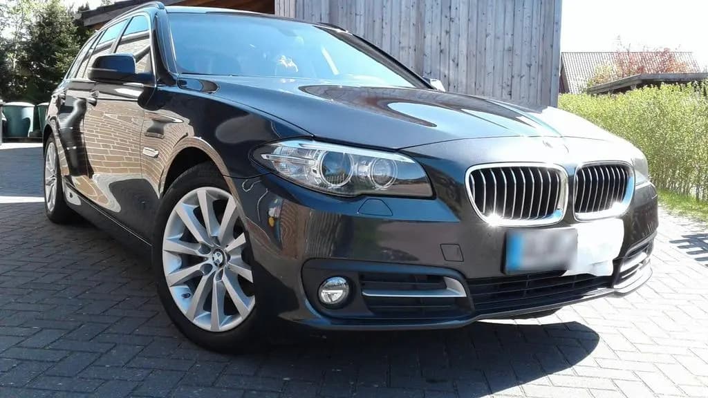 Main__Slider__Photo:BMW 5 Series 520 Touring Automatik top gepflegt mit... 09/2016-0