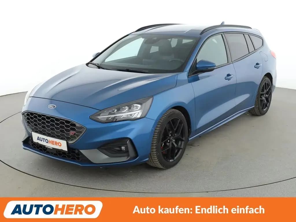 Main__Slider__Photo:Ford Focus 2.3 EcoBoost ST*NAVI*LED*ACC*SPUR*PDC*SHZ* 07/2020-0