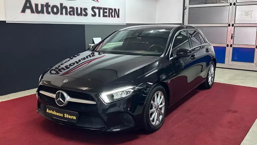 Main__Slider__Photo:Mercedes-Benz A-Class 180 *GROßES.DISPLAY*LED*SITZHEIZ*TEMPOMAT* 10/2019-0