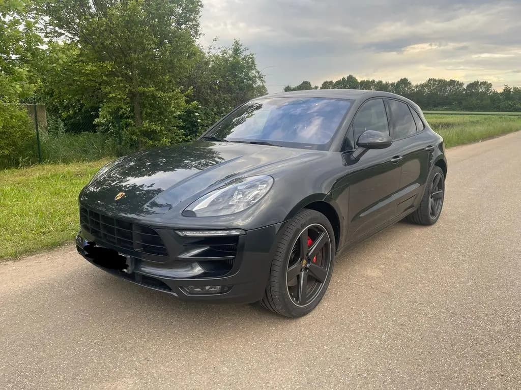 Main__Slider__Photo:Porsche Macan GTS Burmester / 18 Wege / Sitzluft / 21" 07/2016-0