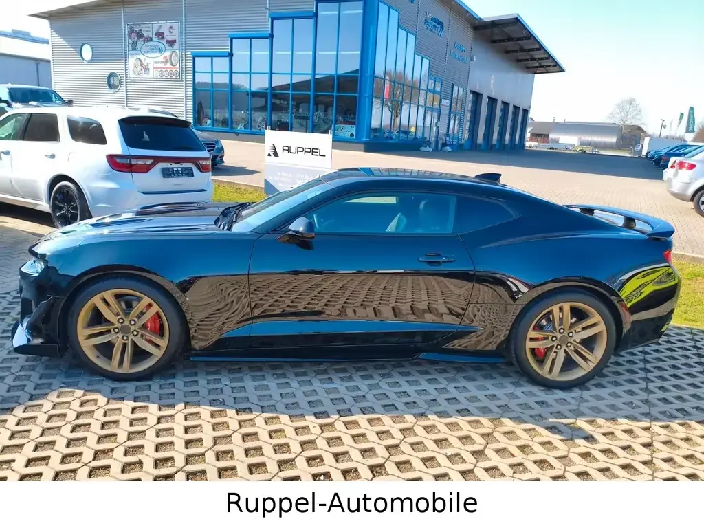 Main__Slider__Photo:Chevrolet Camaro 6.2 V8 SS AT 20" NAVI LEDER R-CAM 05/2017-1