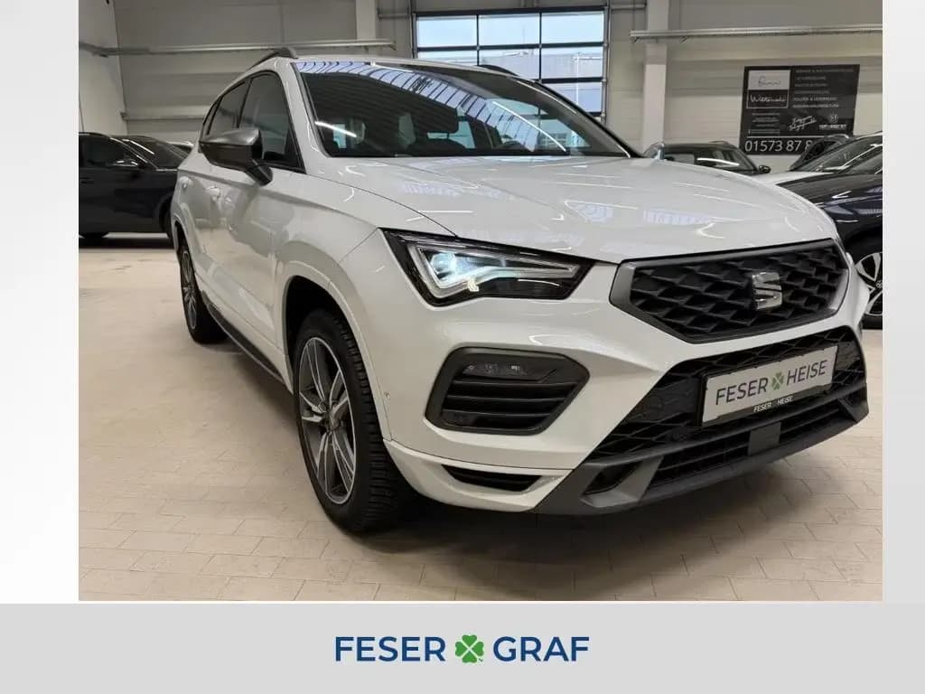 Main__Slider__Photo:Seat Ateca FR 1.5 TSI LED/BeatsAudio/Sitzhzg./Kamera 12/2021-0