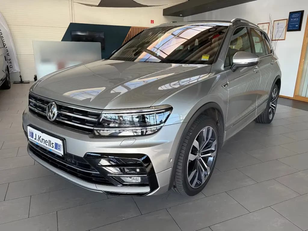 Main__Slider__Photo:Volkswagen Tiguan R-Line BMT 4Motion/AHK / BLECHSCH. 07/2019-0