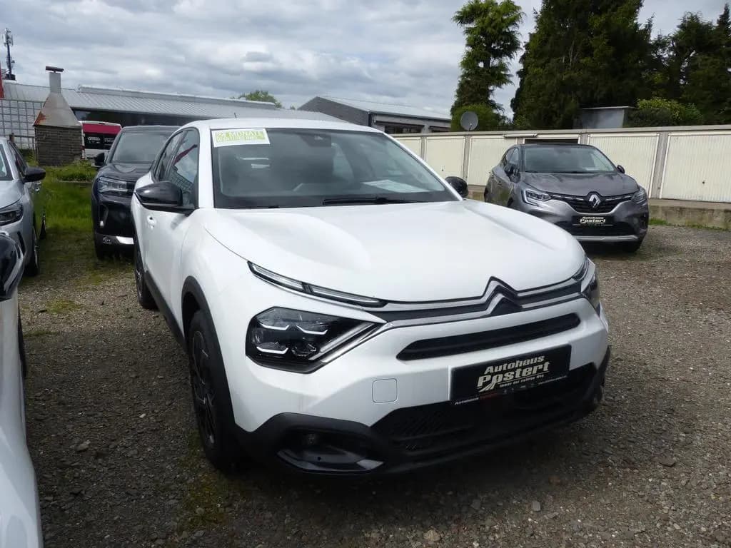 Main__Slider__Photo:Citroën C4 PureTech 130 S&S EAT8 Plus 01/2024-0