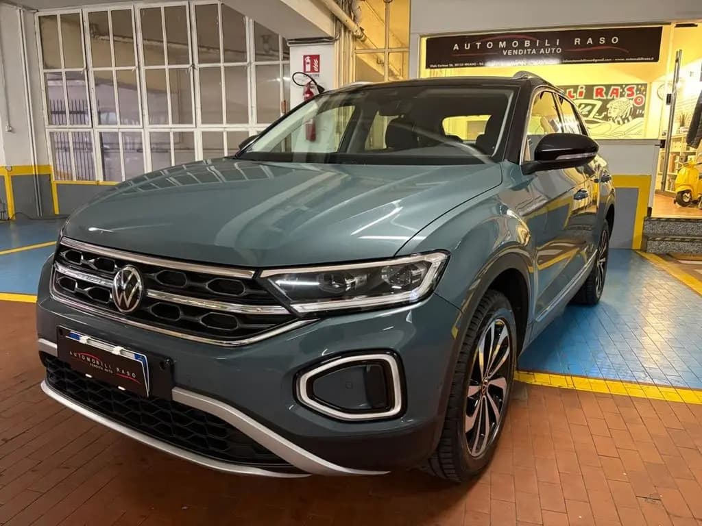 Main__Slider__Photo:Other Other Volkswagen T-Roc 1.0 TSI Style 03/2022-0