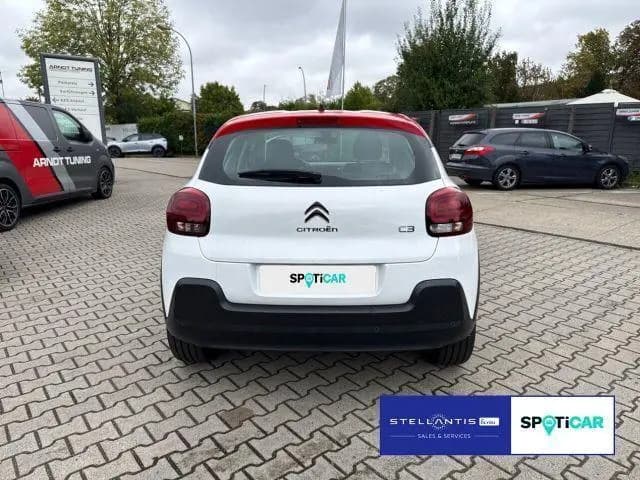 Main__Slider__Photo:Citroën C3 Shine Pack 1.2 PureTech 110 C3 1.2 PureTech 1 07/2022-0