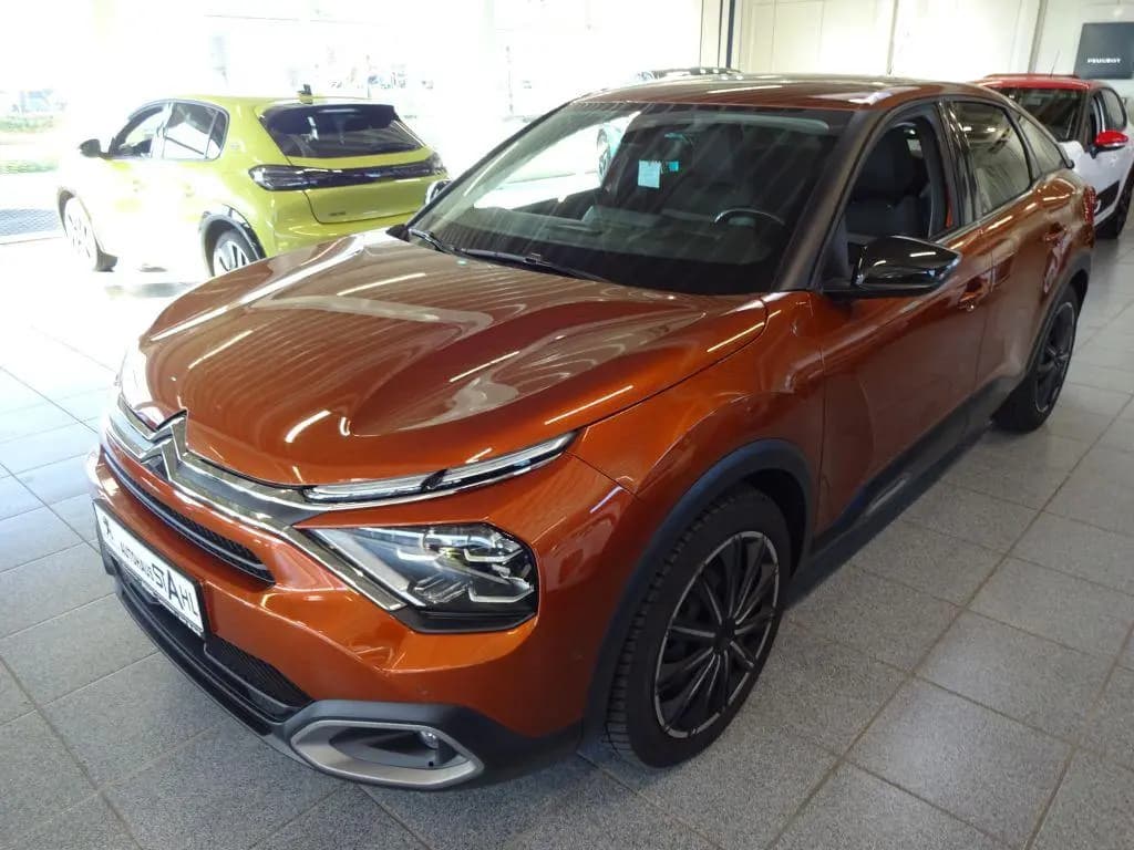 Main__Slider__Photo:Citroën C4 PureTech 130 EAT8 SHINE 12/2020-0
