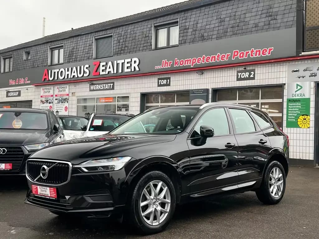 Main__Slider__Photo:Volvo XC60 XC 60 XC60 Momentum AWD 10/2017-0