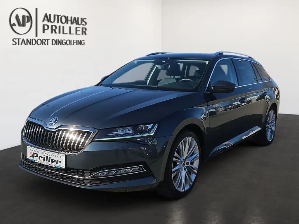 Main__Slider__Photo:Skoda Superb 2.0 TSI DSG Style/NAVI/LED/ACC/DAB+/AHK 01/2022-0
