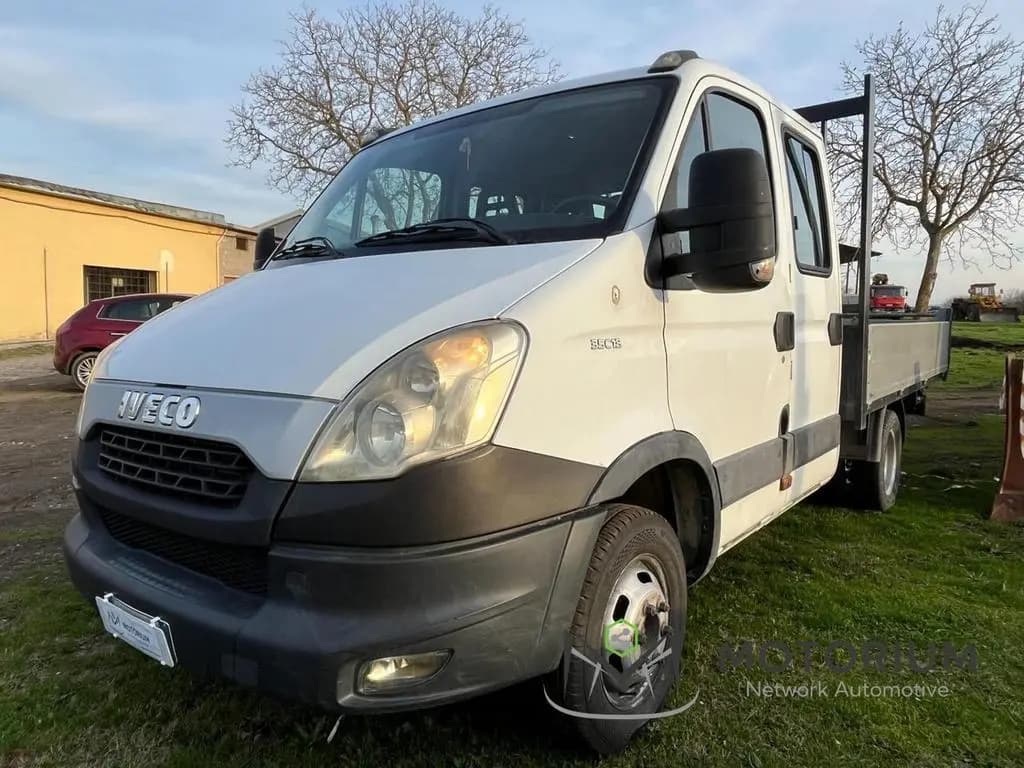 Main__Slider__Photo:Iveco Daily Daily 35 C13 d.cab. p.xl. 01/2013-0