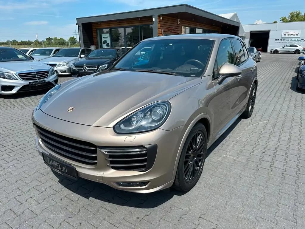 Main__Slider__Photo:Porsche GTS Sonderlack PTS+Interior PEM TOP PREIS 1Hand 10/2015-0