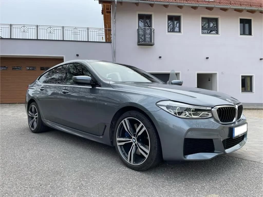 Main__Slider__Photo:BMW 6 Series 640 Gran Turismo 640i xDrive A Gran Turismo - 06/2018-0