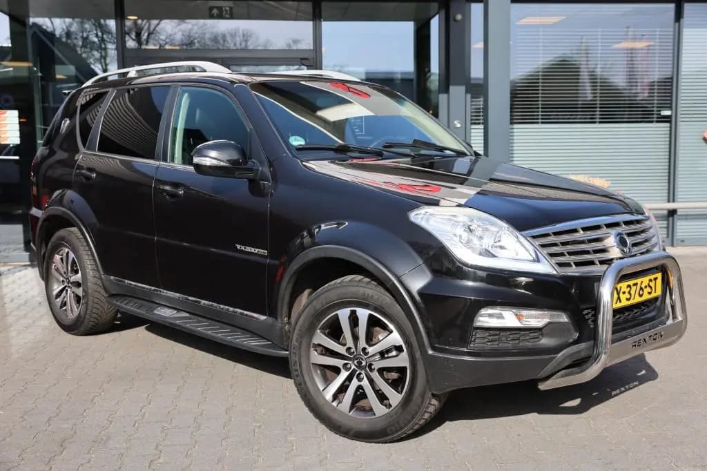 Main__Slider__Photo:Ssangyong REXTON RX 200 e-XDI QUARTZ A/T 5 ZITS MARGE 10/2014-0