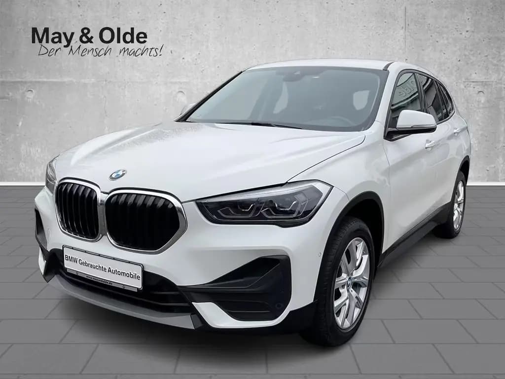 Main__Slider__Photo:BMW X1 sDrive18d Aut Navi LED DAB SHZ PDC Klimaaut 01/2021-0