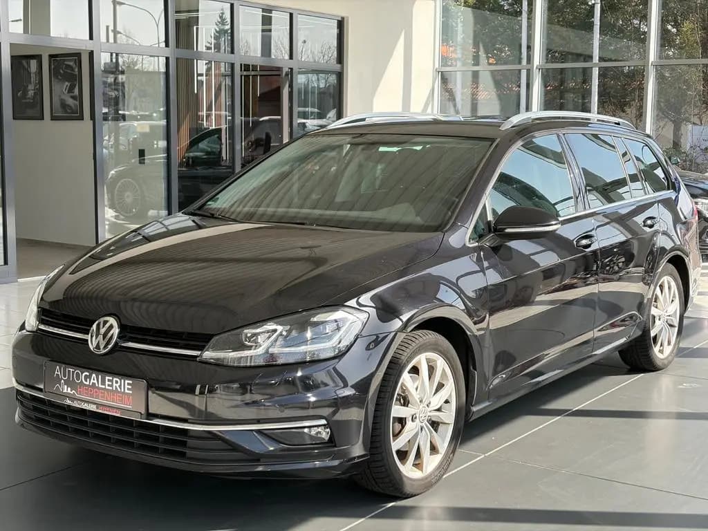 Main__Slider__Photo:Volkswagen Golf VII Variant Highline AUT NAV PDC ALUS SHZ 06/2018-0
