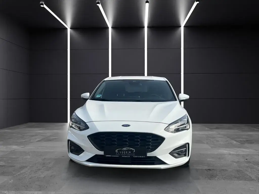 Main__Slider__Photo:Ford Focus Lim. ST-Line / AUTOMATIK / LED / ACC / TOP 12/2019-1