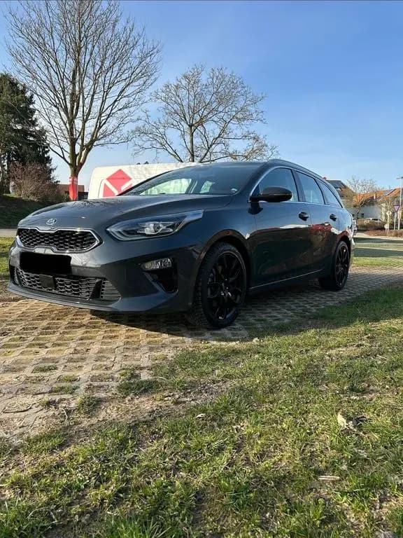 Main__Slider__Photo:Kia Ceed Sportswagon 1.4 T-GDI DCT Spirit Sport... 10/2020-0