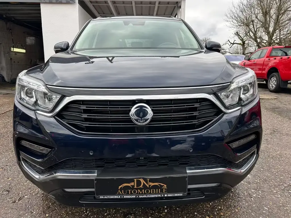 Main__Slider__Photo:Ssangyong REXTON 2.2 Diesel e-XDi 220 Sapphire 4WD AT 04/2018-1