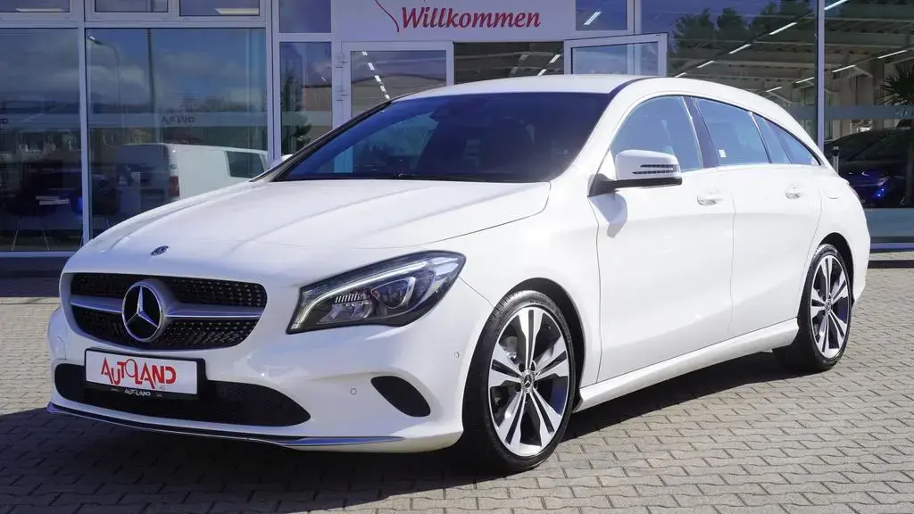 Main__Slider__Photo:Mercedes-Benz CLA-Class 180 Shooting Brake LED Navi Kamera Tempomat 02/2019-1