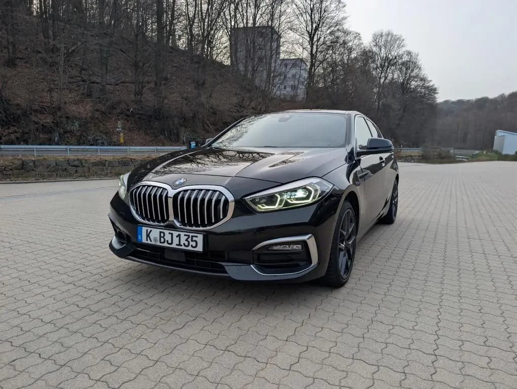 Main__Slider__Photo:BMW Luxury Line, F.V.Ausstattung, Harman/Kardon, HUD 07/2020-0