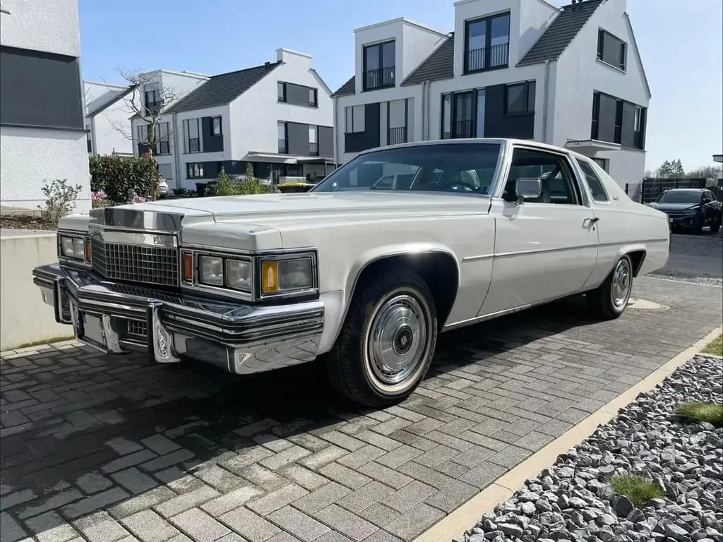 Main__Slider__Photo:Cadillac Deville Coupé Deville 7.0l Historie kompl. ab 1980 02/1979-0