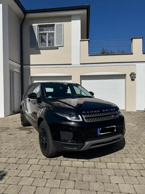 Main__Slider__Photo:Land Rover Range Rover Rover Evoque Pure 12/2017-1