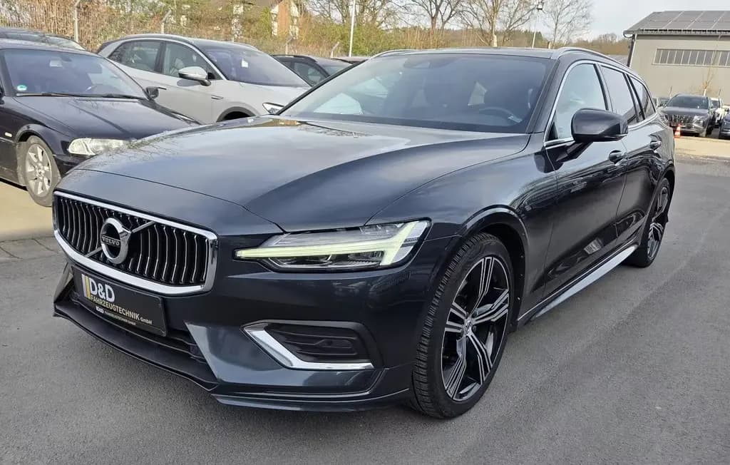 Main__Slider__Photo:Volvo V60 Inscription|Spur|Lichtass|Keyl|Harman|Ambien 01/2019-0