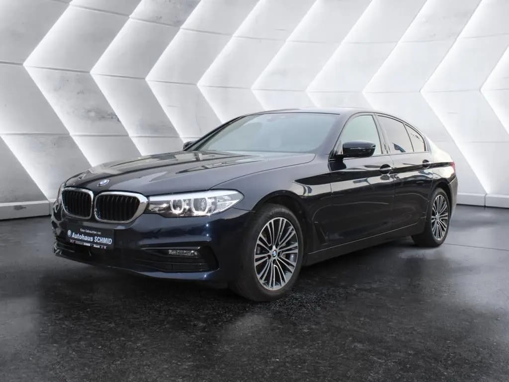 Main__Slider__Photo:BMW 5 Series 530d xDrive Sport Line HiFi Aktivlenkung RFK 12/2019-0