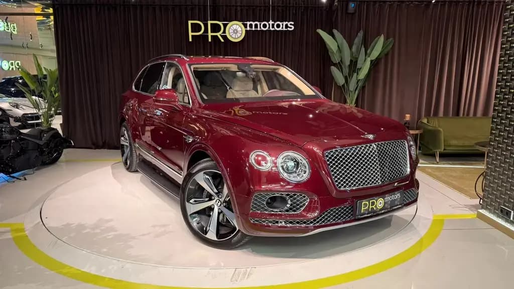 Main__Slider__Photo:Bentley Bentayga 4.0 V8 Diesel 4WD Autom. 03/2018-0