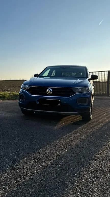 Main__Slider__Photo:Volkswagen VW T-Roc Volkswagen 04/2018-0