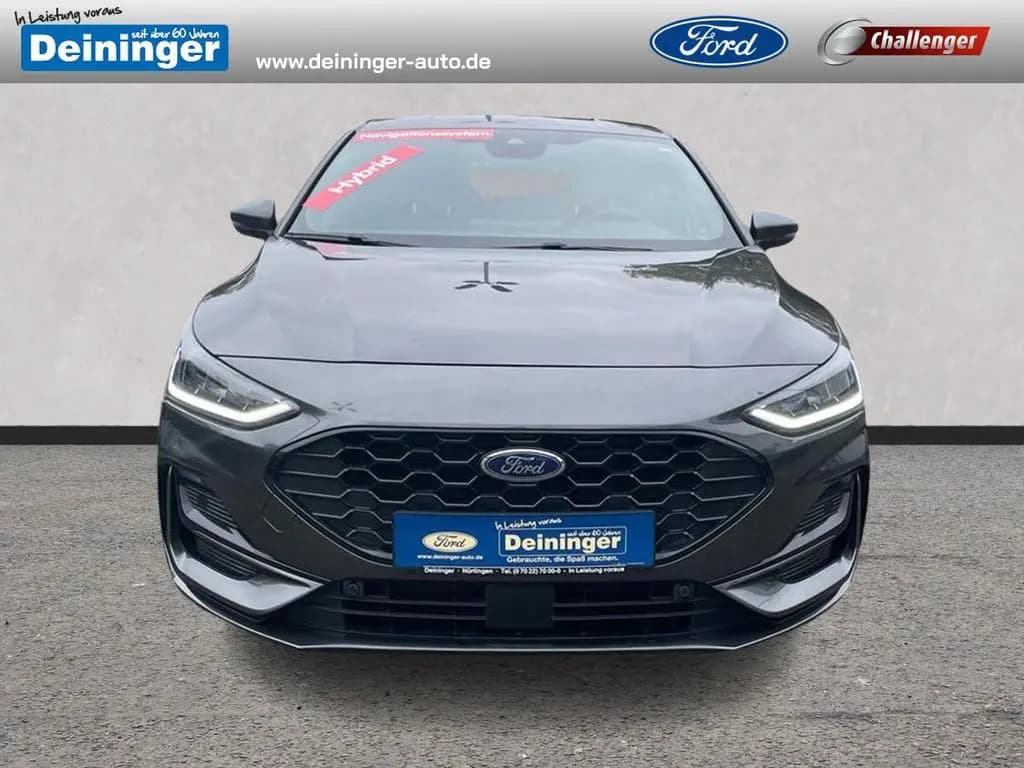 Main__Slider__Photo:Ford Focus 1.0 l EcoBoost Hybrid ST-Line NAVI/DAB FAH 01/2023-0