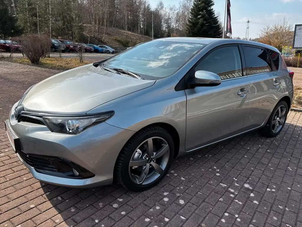 Main__Slider__Photo:Toyota Auris Team D 07/2018-0