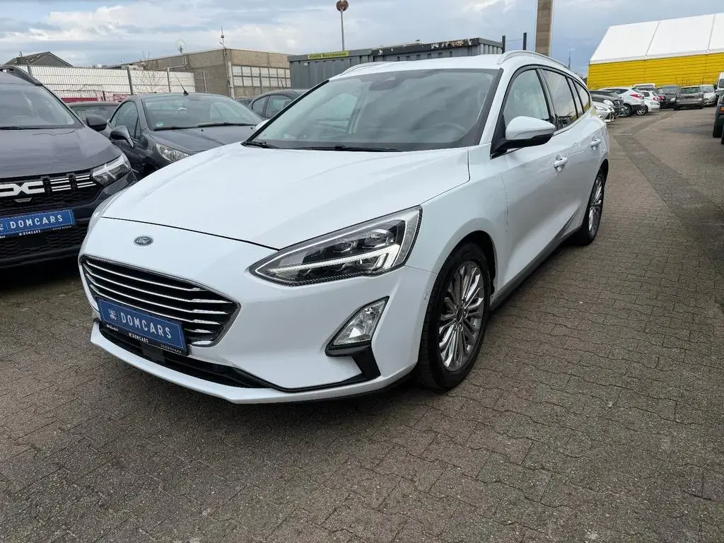 Main__Slider__Photo:Ford Focus Turnier Titanium/LED/NAVI/GARNTIE/AHK/ 04/2019-1