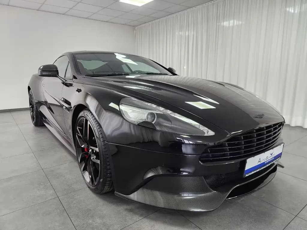 Main__Slider__Photo:Aston Martin Vanquish Carbon Edition 5.9 V12 05/2017-0