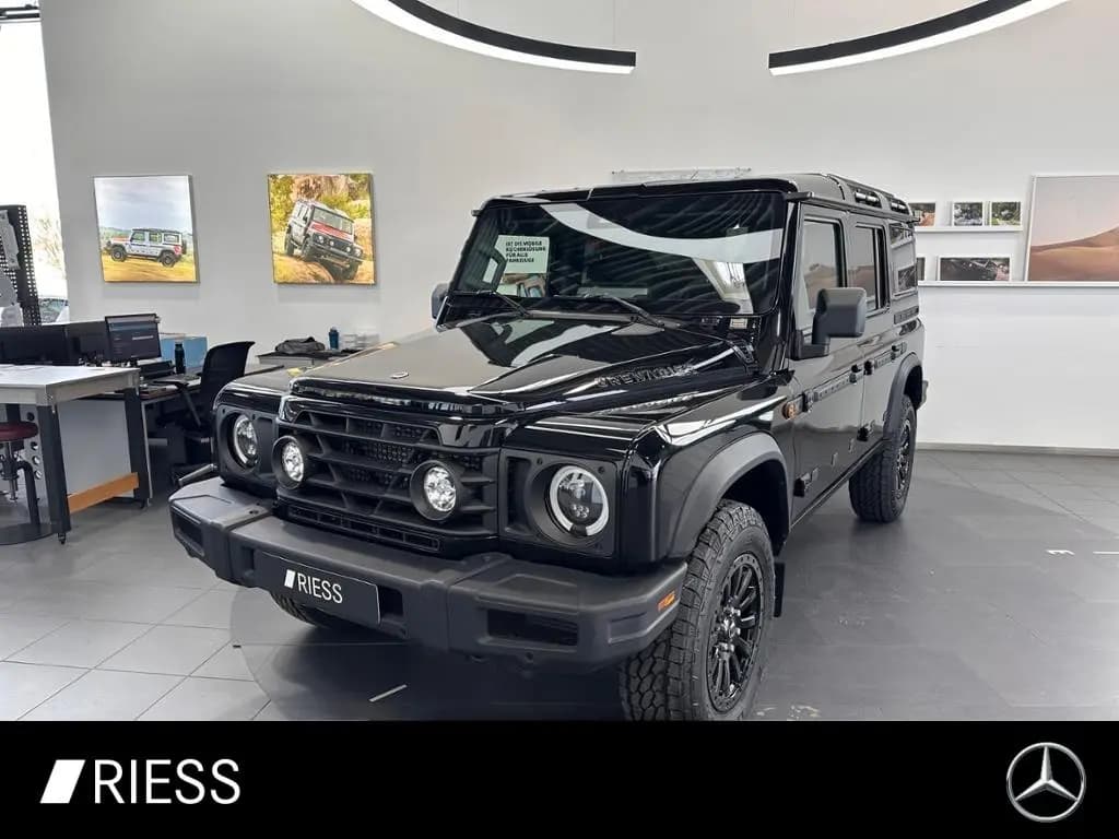 Main__Slider__Photo:INEOS Grenadier Station Wagon Black Edition MY26 null-0