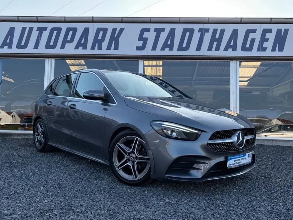 Main__Slider__Photo:Mercedes-Benz B 180 AMG LINE MBUX/LED/el. HECKKLAPPE/CARBON 05/2019-0