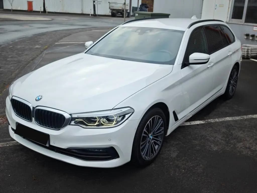 Main__Slider__Photo:BMW 5 Series 520d xDrive Sport Line *AHK *Business*LED 08/2019-0