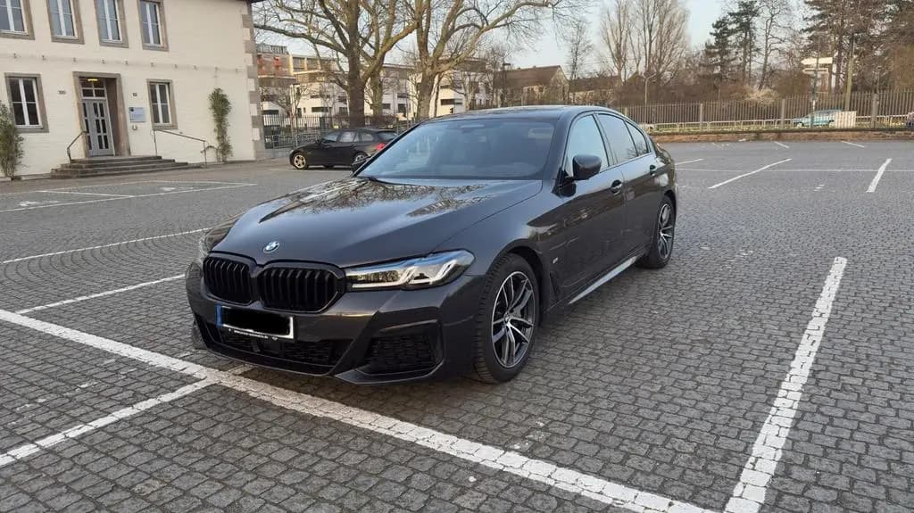 Main__Slider__Photo:BMW 5 Series 540i xDrive - nächster Service inklusive 10/2021-0
