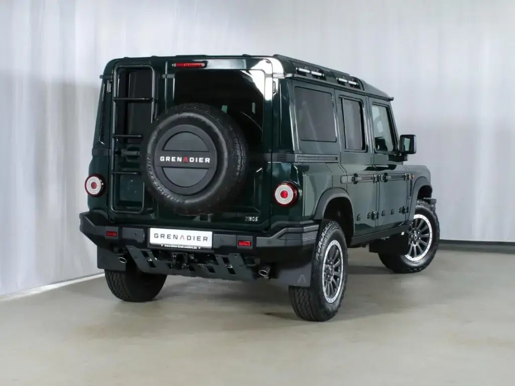 Main__Slider__Photo:INEOS Grenadier Fieldmaster Station AHK Safari Smooth null-1
