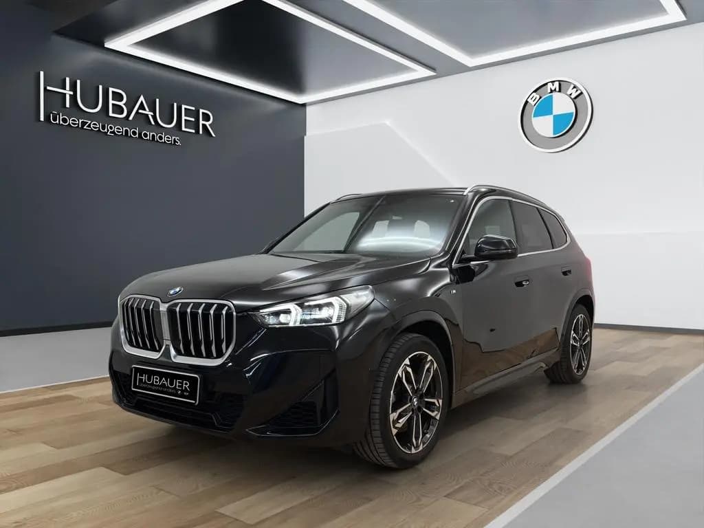 Main__Slider__Photo:BMW X1 xDrive23i [M Sport, ACC, RFK, AHK, LED, SHZ] 11/2022-0