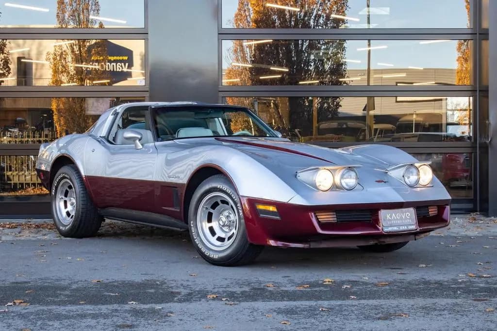 Main__Slider__Photo:Chevrolet Corvette C3 | 5.7L (350 ci) V8|Cross-Fire Inject 02/1982-0