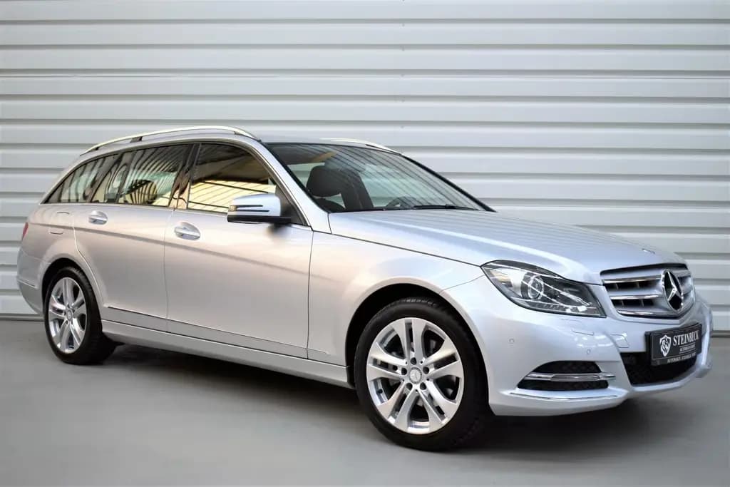 Main__Slider__Photo:Mercedes-Benz C 180 T CGI Avantgarde+Bi-Xenon+SHZ+Tempomat 04/2014-0