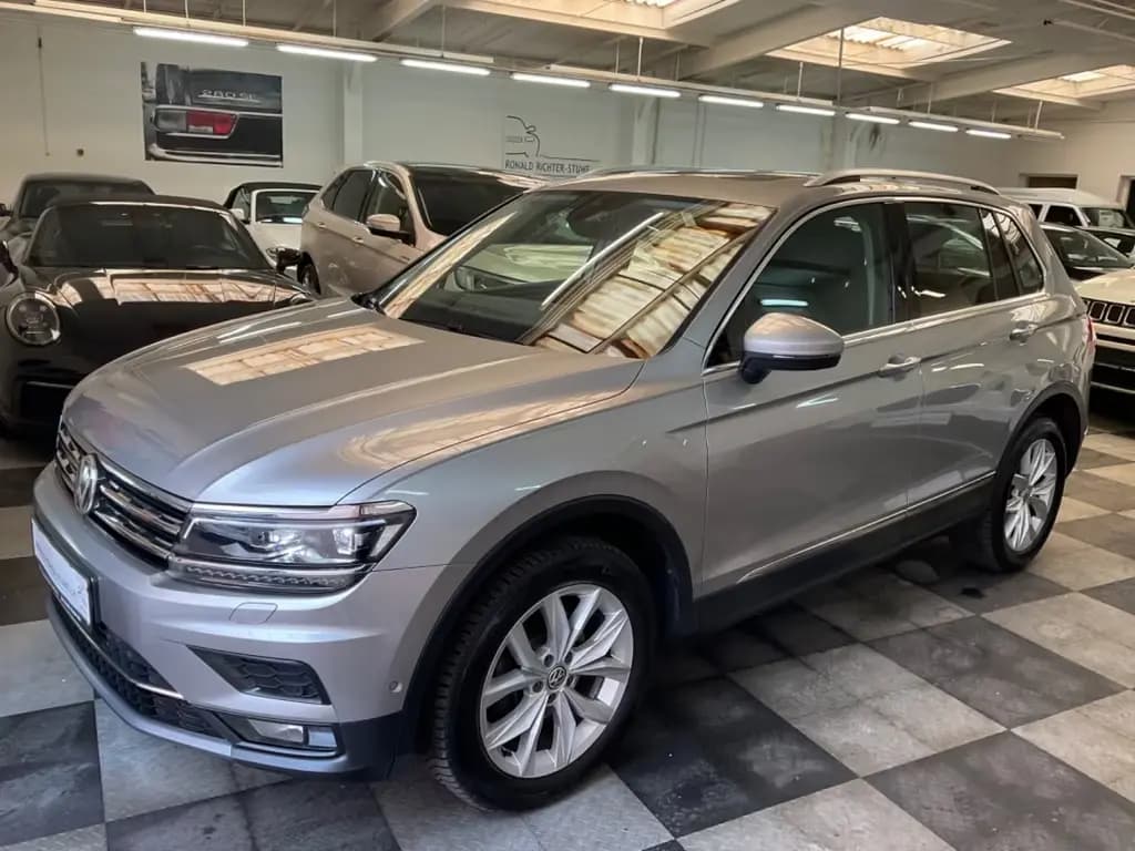 Main__Slider__Photo:Volkswagen Tiguan 10/2018-0