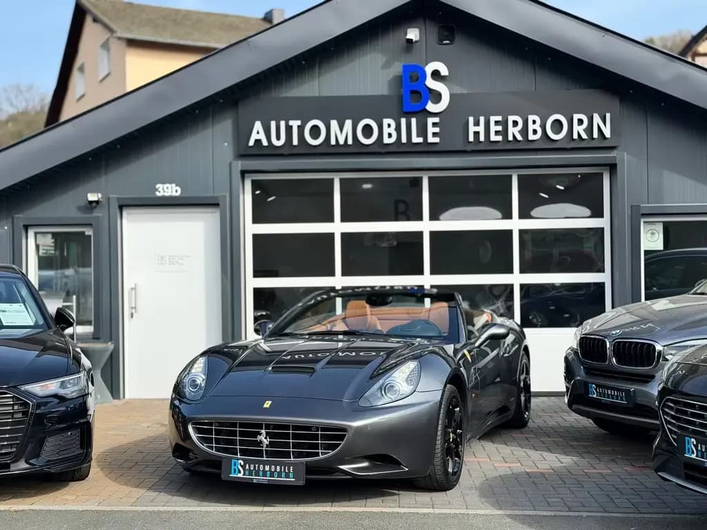 Main__Slider__Photo:Ferrari California 4.3 V8/Daytona/Cuoio/Scuderia/Kamera 05/2010-0